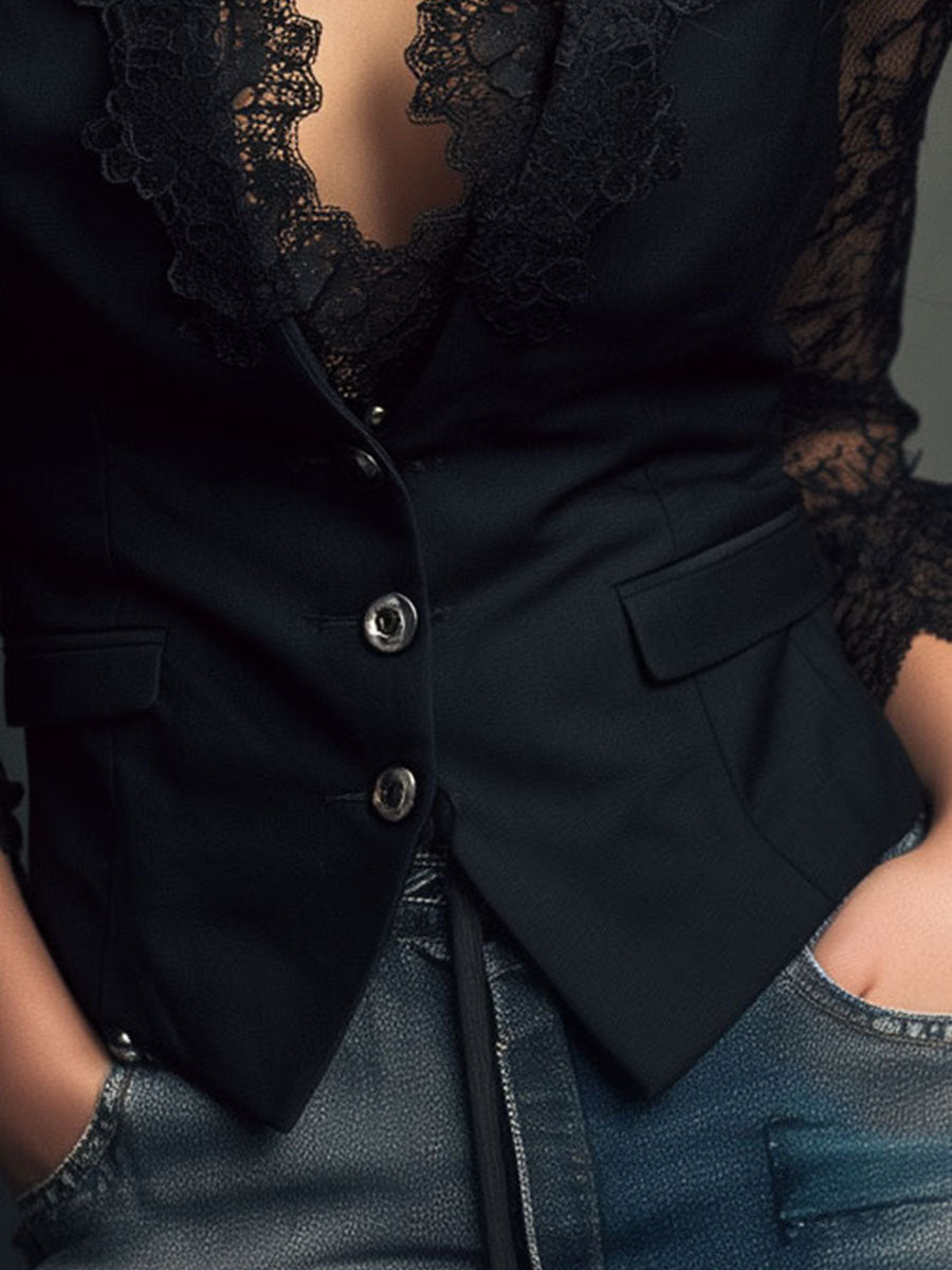 Americana negra con mangas de encaje - detalle botones