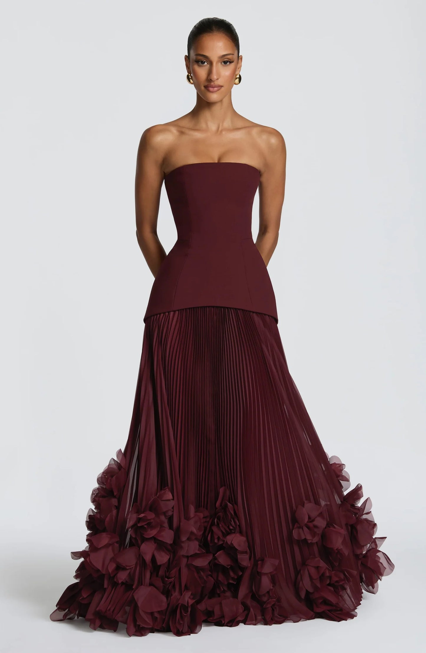 ALESSIA – VESTIDO DE OCASIÓN CON APLICACIONES FLORALES