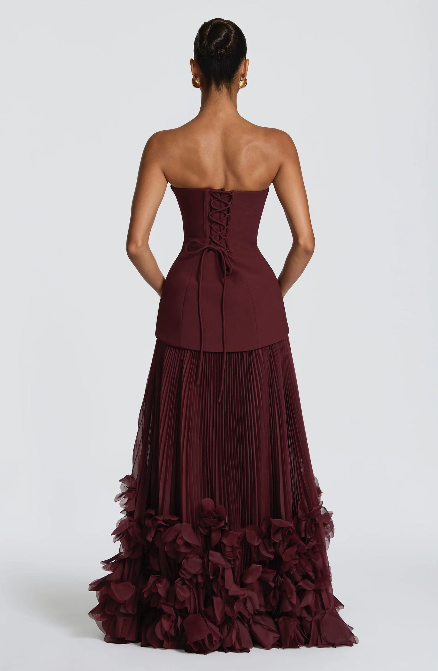 ALESSIA – VESTIDO DE OCASIÓN CON APLICACIONES FLORALES